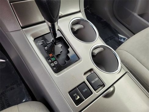 Used 2013 Toyota Highlander Plus image 17