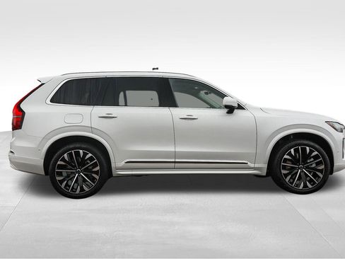 New 2026 Volvo XC90 T8 Ultra w/ Protection Package Premier image 4