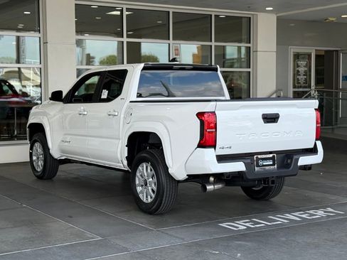 New 2026 Toyota Tacoma SR5 AWD/4WD image 9