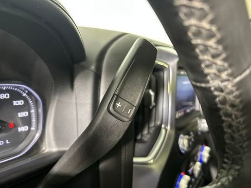 Used 2023 GMC Sierra 2500 SLT w/ SLT Premium Package image 19