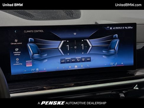 Used 2024 BMW X7 xDrive40i w/ Executive Package AWD/4WD image 11