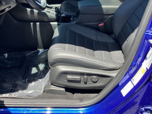Used 2024 Honda CR-V EX-L image 16