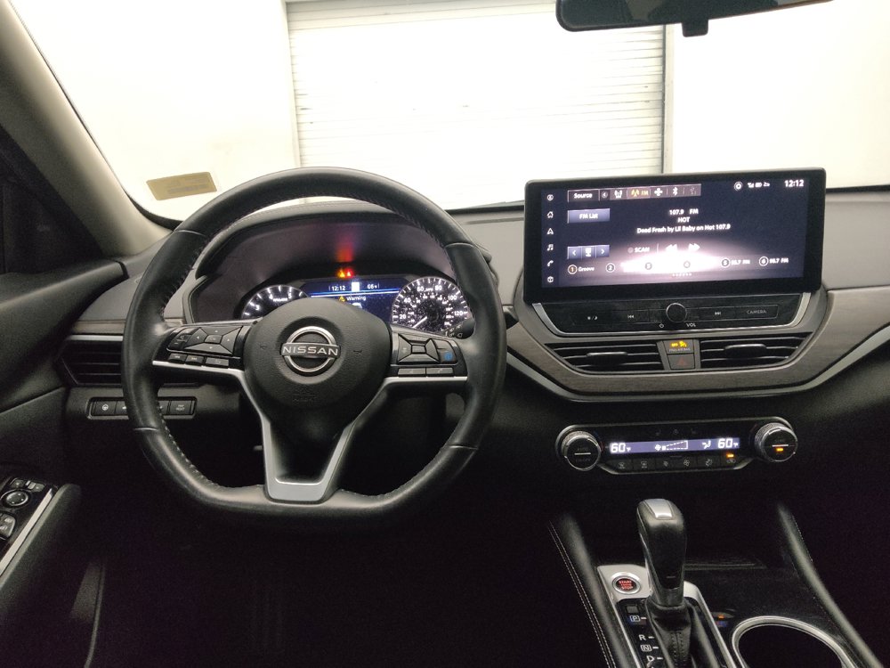 Used 2023 Nissan Altima 2.5 SL FWD image 22