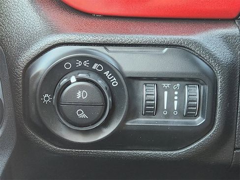 Used 2020 Jeep Gladiator Rubicon image 26