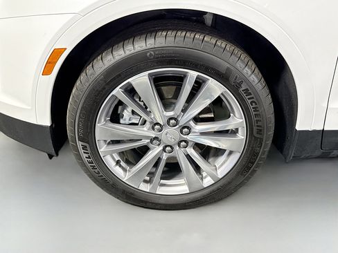 Used 2024 Cadillac XT5 Premium Luxury image 38