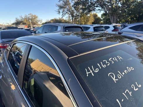 Used 2023 Hyundai Sonata SEL w/ Convenience Package image 3