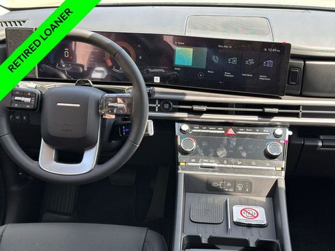 New 2025 Hyundai Santa Fe SEL image 18
