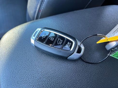 Used 2021 Hyundai Kona Limited image 30