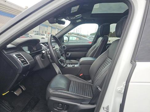 Used 2023 Land Rover Discovery HSE R-Dynamic image 3