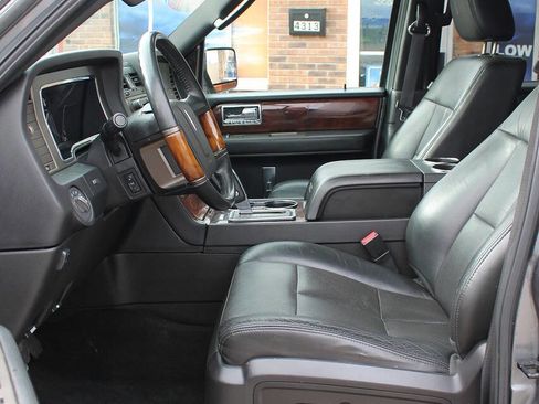 Used 2013 Lincoln Navigator 4WD w/ HD Trailer Tow Pkg image 14