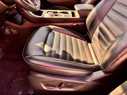 Used 2023 Ford Edge SEL image 34