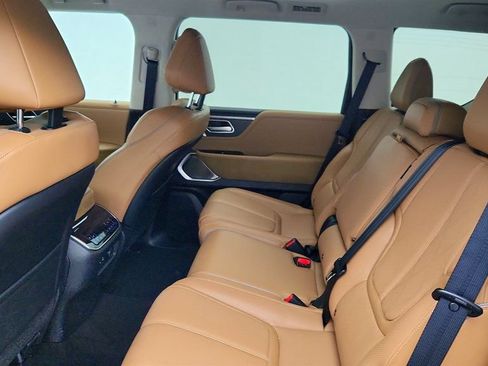 Used 2026 INFINITI QX80 Sensory AWD/4WD image 22
