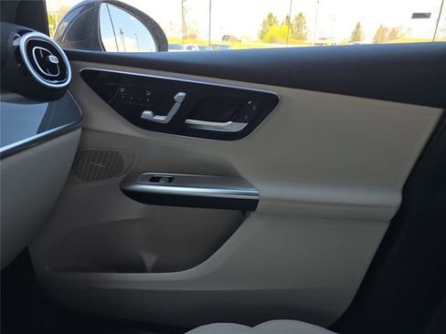 New 2026 Mercedes-Benz GLC 300 4MATIC image 25