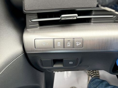 New 2026 Hyundai Kona SE image 17