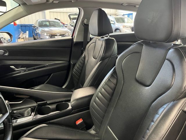 Used 2024 Hyundai Elantra Limited FWD image 23