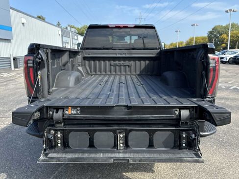 Certified 2024 GMC Sierra 2500 AT4 w/ AT4 Preferred Package image 25