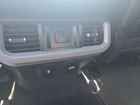 Used 2024 Ford F150 Lariat w/ Tow/Haul Package AWD/4WD image 26