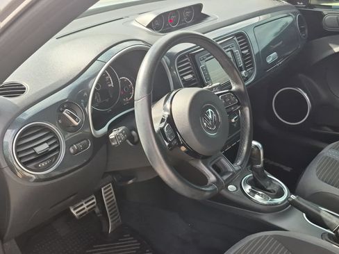 Used 2013 Volkswagen Beetle Turbo FWD image 10
