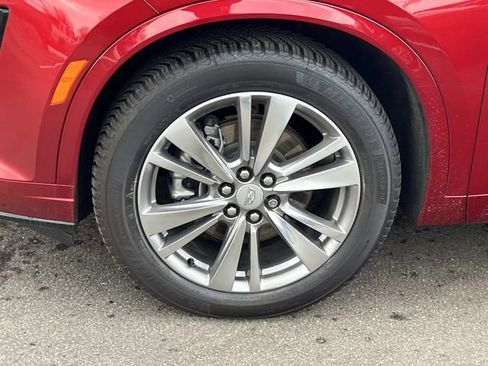Used 2022 Cadillac XT6 Premium Luxury w/ LPO, Floor Liner Package AWD/4WD image 30