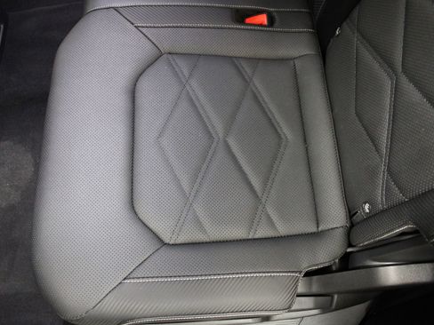 Used 2025 Volkswagen Atlas Cross Sport SE AWD/4WD image 20