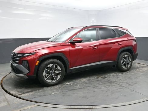 Used 2025 Hyundai Tucson SEL image 3