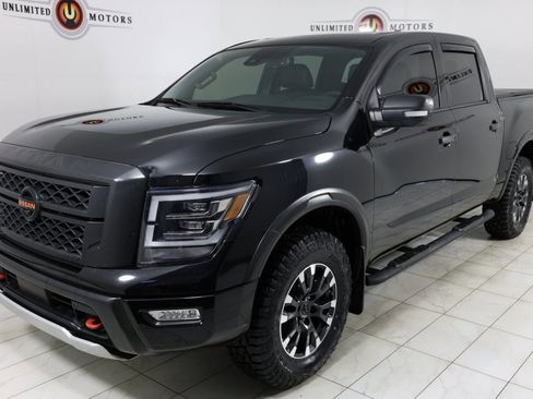 Used 2022 Nissan Titan PRO-4X w/ Pro-4x Convenience Package image 5
