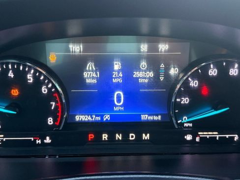 Used 2020 Ford Explorer XLT image 26