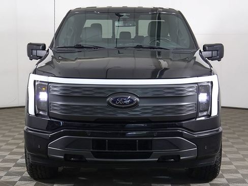Used 2023 Ford F150 Lightning Lariat AWD/4WD image 14