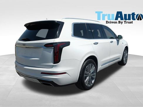 Used 2020 Cadillac XT6 Premium Luxury FWD image 7
