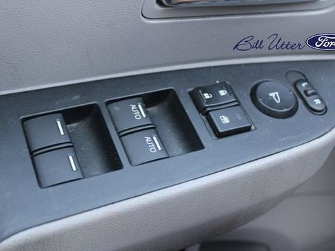 Used 2016 Honda Odyssey SE image 24