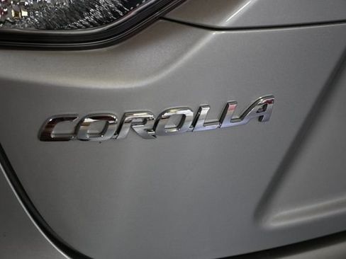 Used 2023 Toyota Corolla LE w/ Carpet Mat Package (TMS) FWD image 11