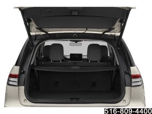 Used 2022 Lincoln Aviator AWD w/ Premium Package image 12
