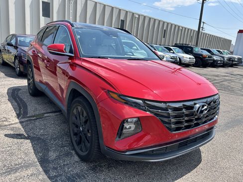 Used 2023 Hyundai Tucson Limited w/ Cargo Package AWD/4WD image 7