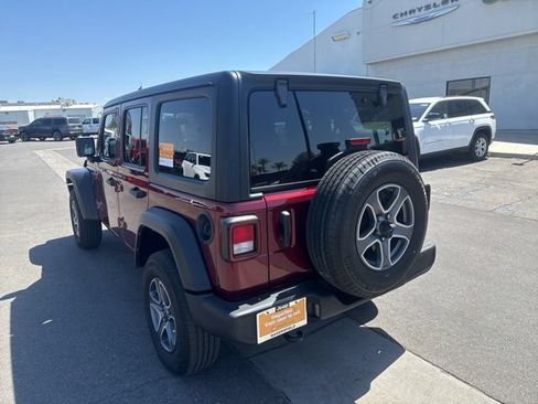 Used 2022 Jeep Wrangler Unlimited Sport AWD/4WD image 3