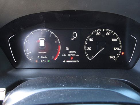 Used 2025 Honda Pilot Touring image 30