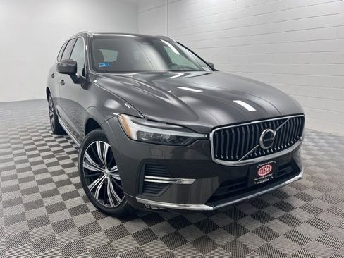 Used 2022 Volvo XC60 B5 Inscription w/ Climate Package image 1