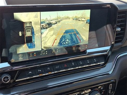 Used 2024 Chevrolet Silverado 1500 ZR2 image 15