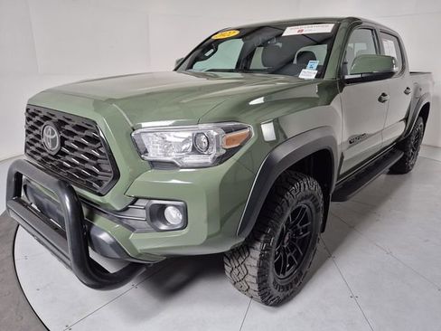 Certified 2022 Toyota Tacoma TRD Off-Road w/ Technology Package AWD/4WD image 1