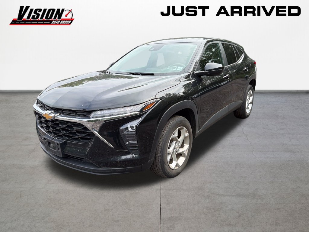 Used 2024 Chevrolet Trax LS w/ LS Convenience Package FWD 360° Tour
