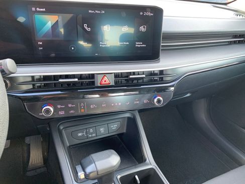 Used 2025 Kia K5 LXS image 18