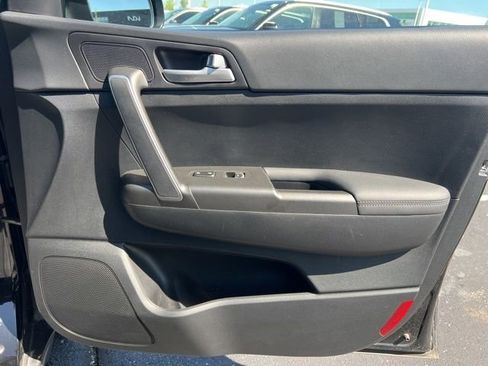 Certified 2021 Kia Sportage LX image 28