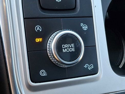 Used 2021 Ford Explorer Platinum w/ Equipment Group 601A image 21