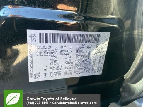 Used 2025 Nissan Rogue SV AWD/4WD image 23