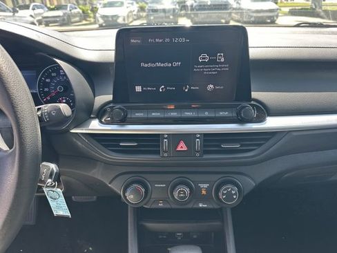 Certified 2024 Kia Forte LXS w/ LXS Technology Package image 19