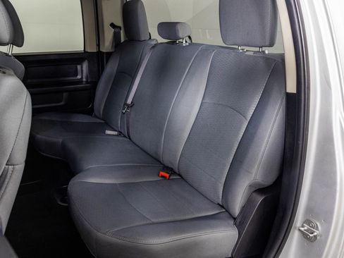 Used 2015 RAM 1500 Express image 34