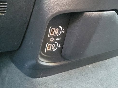 Used 2020 RAM 1500 Laramie image 13