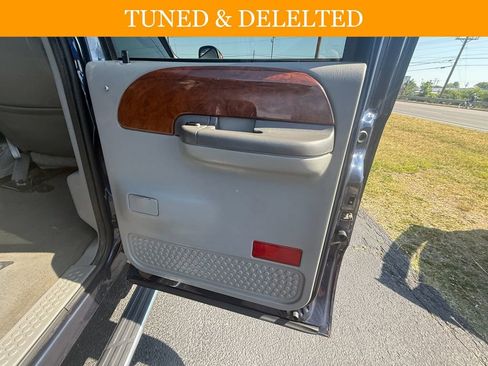 Used 2004 Ford F250 Lariat AWD/4WD image 19