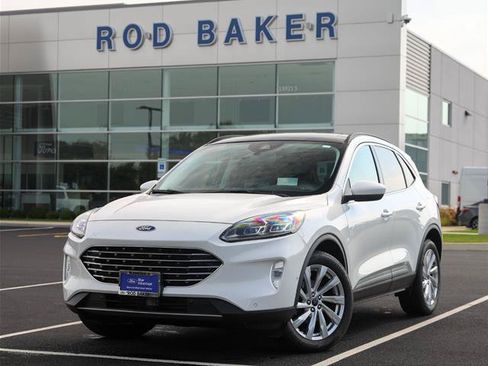 Certified 2022 Ford Escape Titanium w/ Titanium Elite Package AWD/4WD image 1