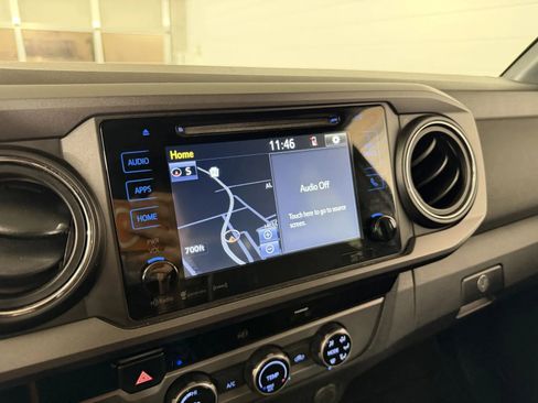 Used 2017 Toyota Tacoma TRD Sport w/ Tow Package (A/T) AWD/4WD image 20