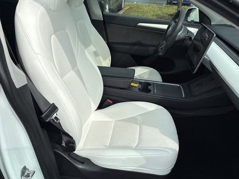 Used 2023 Tesla Model Y Long Range image 11